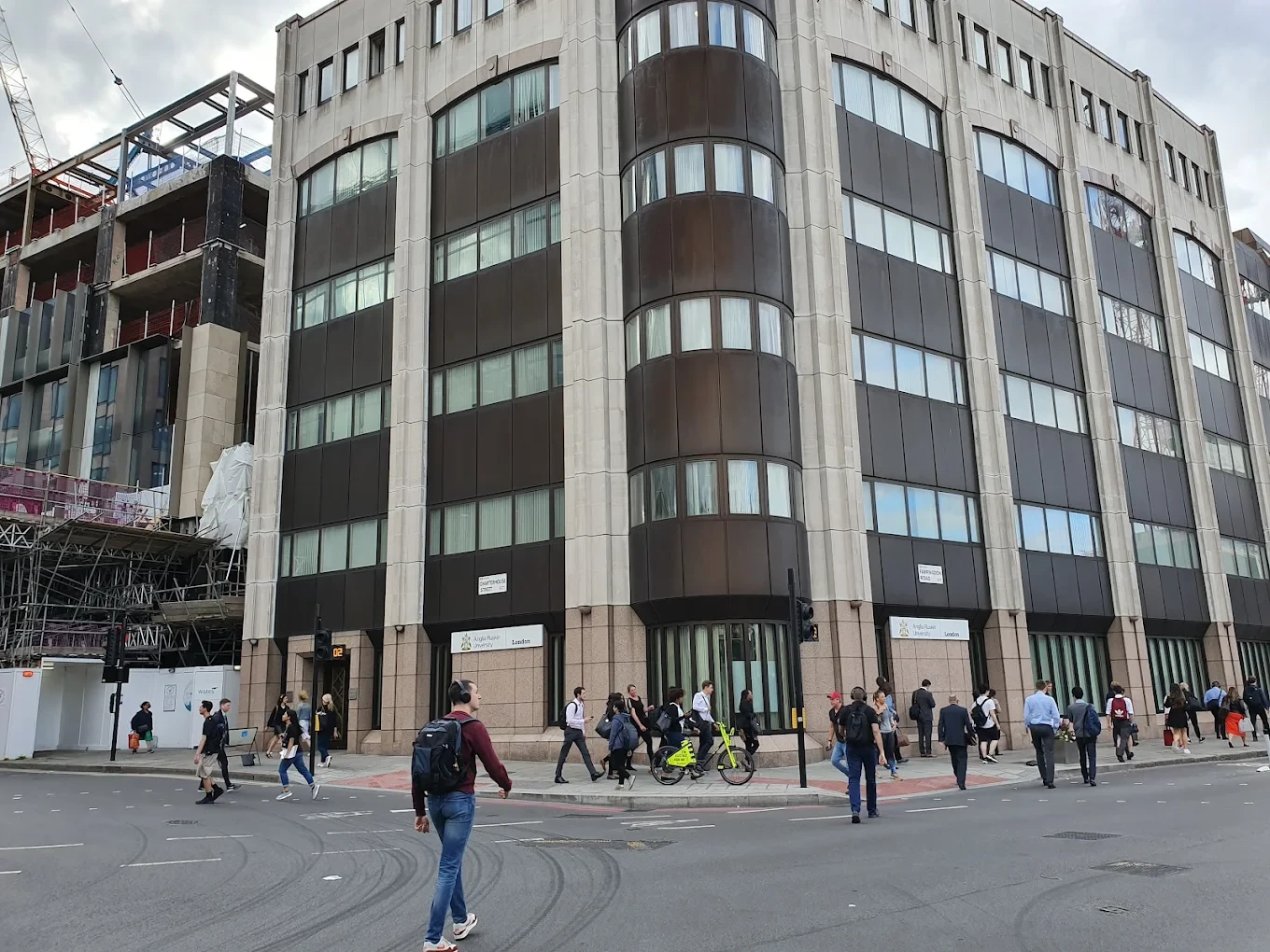 Anglia Ruskin University -ARU London