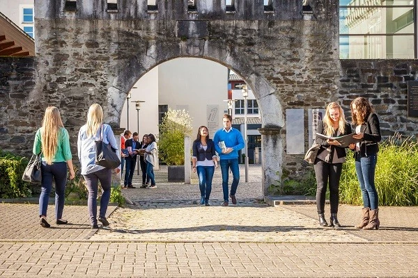 IU International University Of Applied Sciences