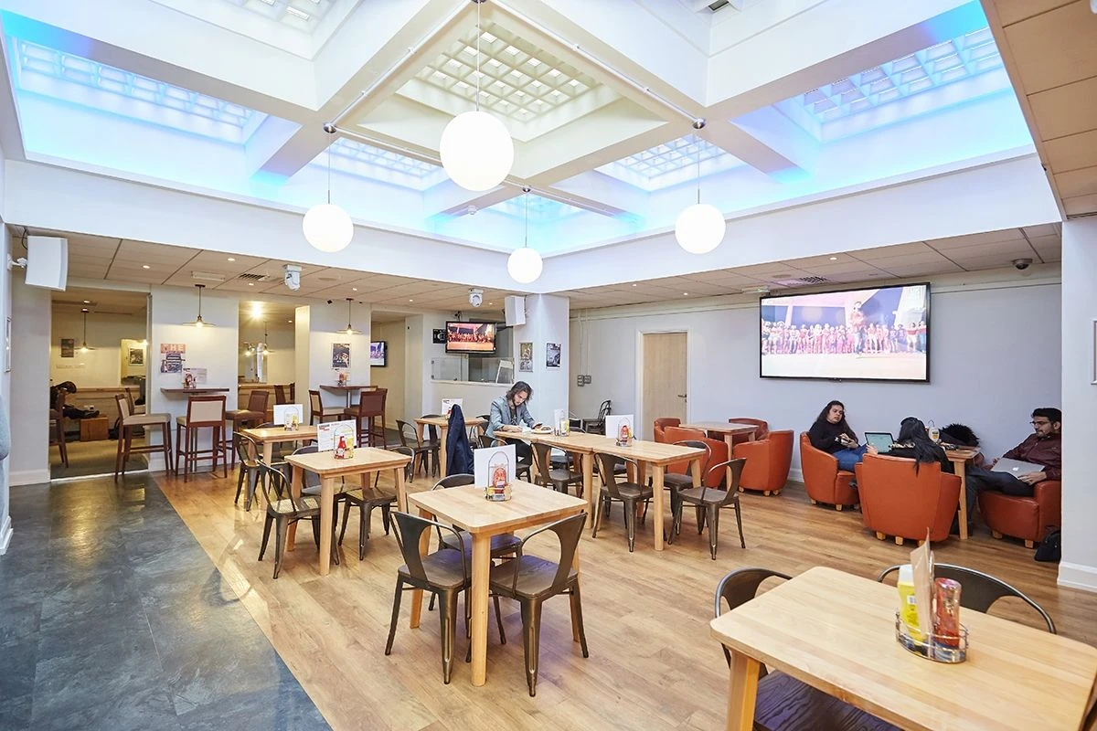 Regent's University London